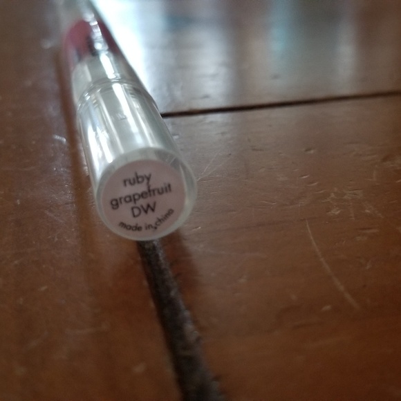 STILA Lipglaze - Picture 2 of 2